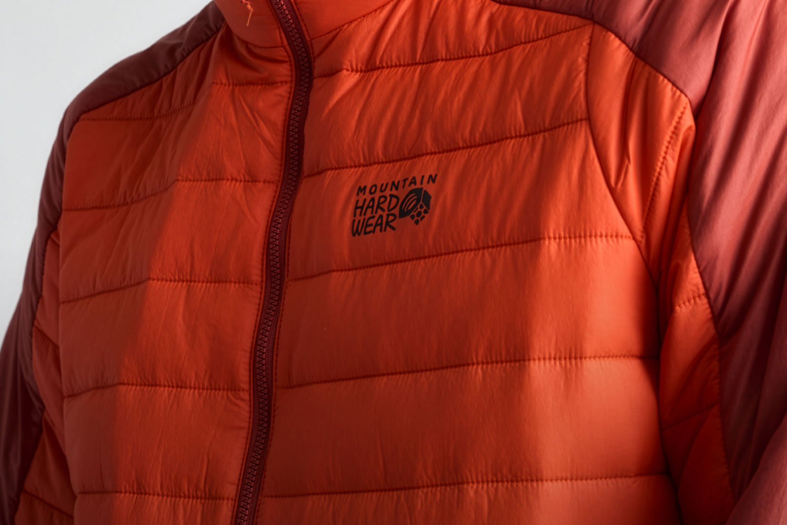 부피를 줄인 합성 보온, Mountain Hardwear Free Element